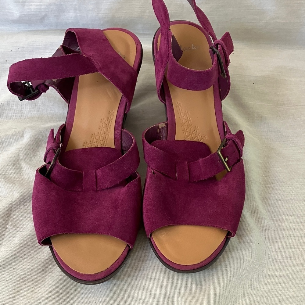 Women's Suede Buckle Wedge Sandal in Berry - Picture 13 of 16